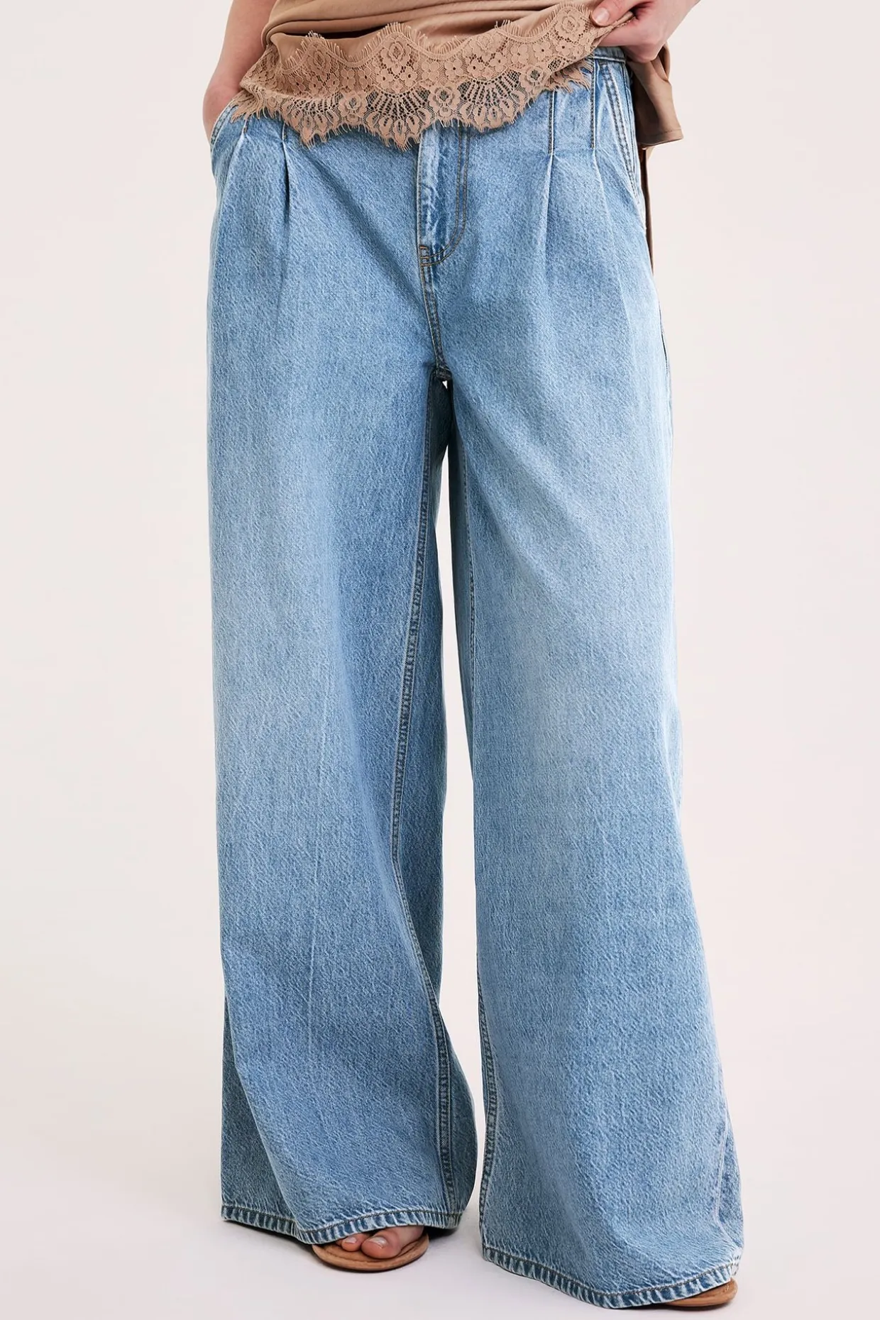 Wide jeans high waist | Vaalea denim | Naiset | Kappahl